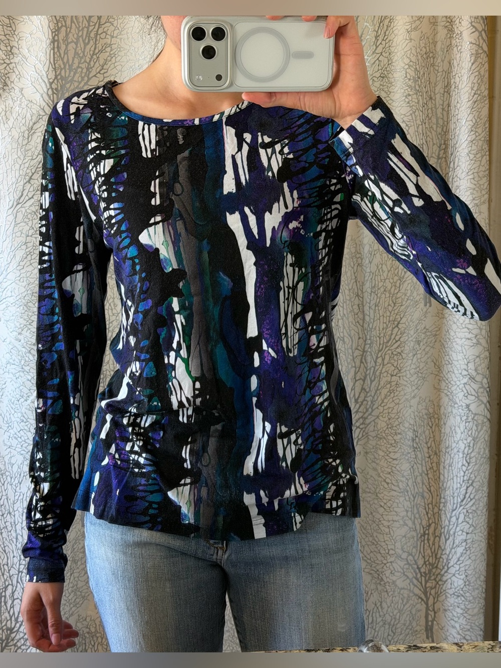 SNO SKINS Abstract Brushstroke Long-Sleeve Top - Navy, Black, White